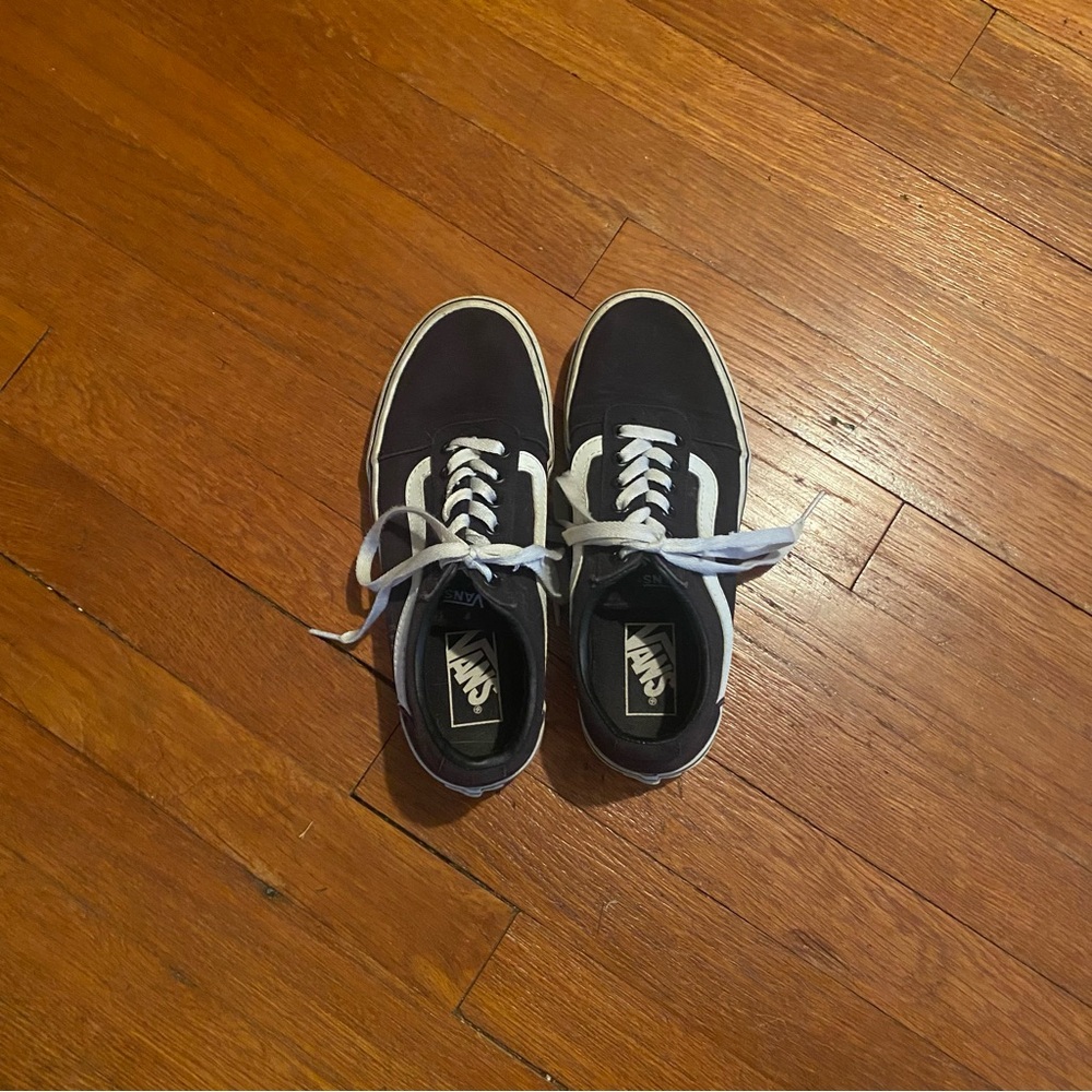 Vans Old Skool Black and White Women’s Shoes - Picture 2 of 8